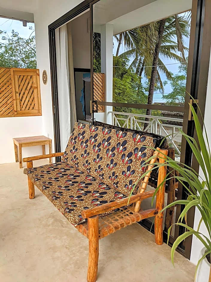 Chikachika Beach B&B