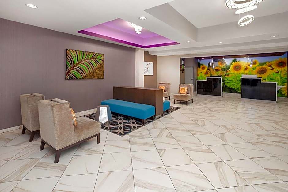 La Quinta Inn & Suites by Wyndham Springfield