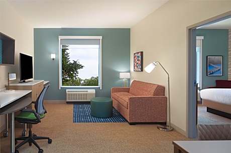 1King Hearing Accessible Suite