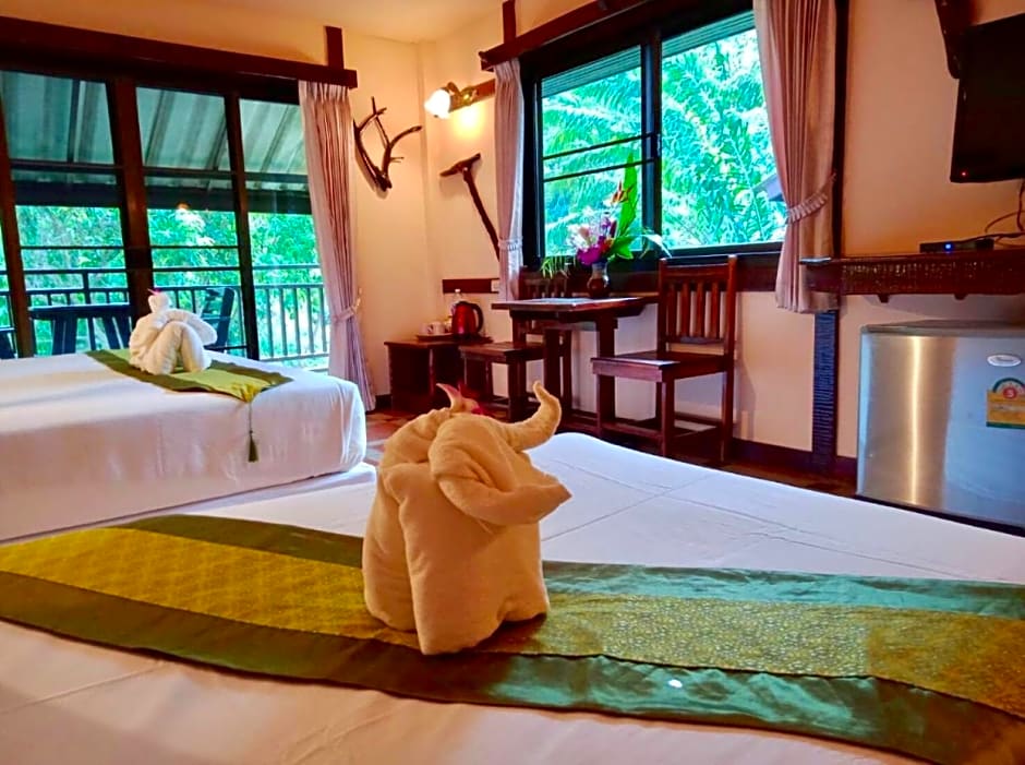 Khao Sok River Lodge Hotel