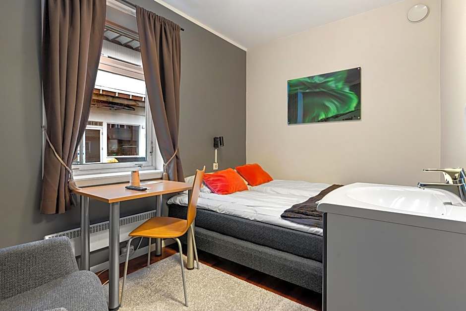 Enter Backpack Hotel