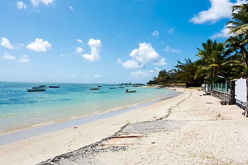 Quaint 3 BDR Beach Bungalow in a fishing village