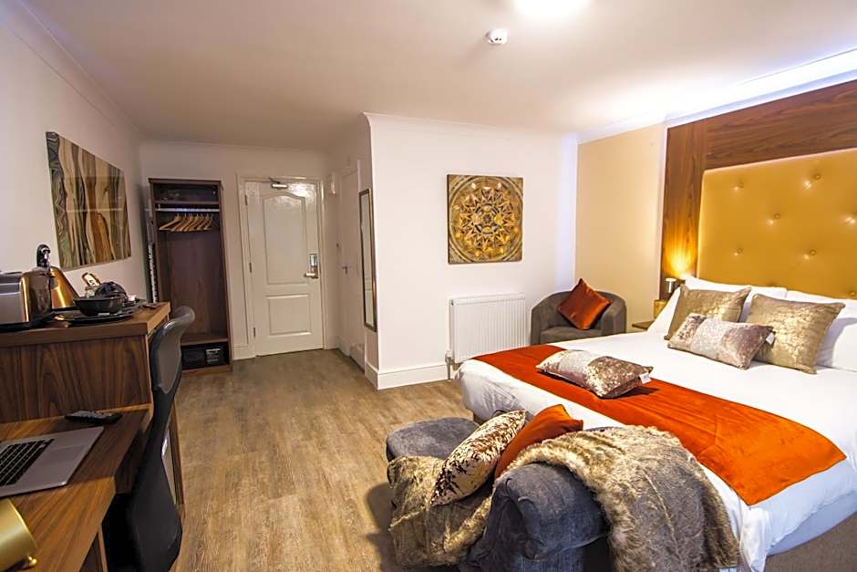 Trivelles Gatwick Hotel & airport Parking