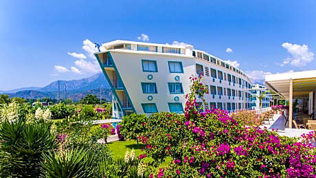 Daima Biz Hotel - Dolusu Aquapark Access