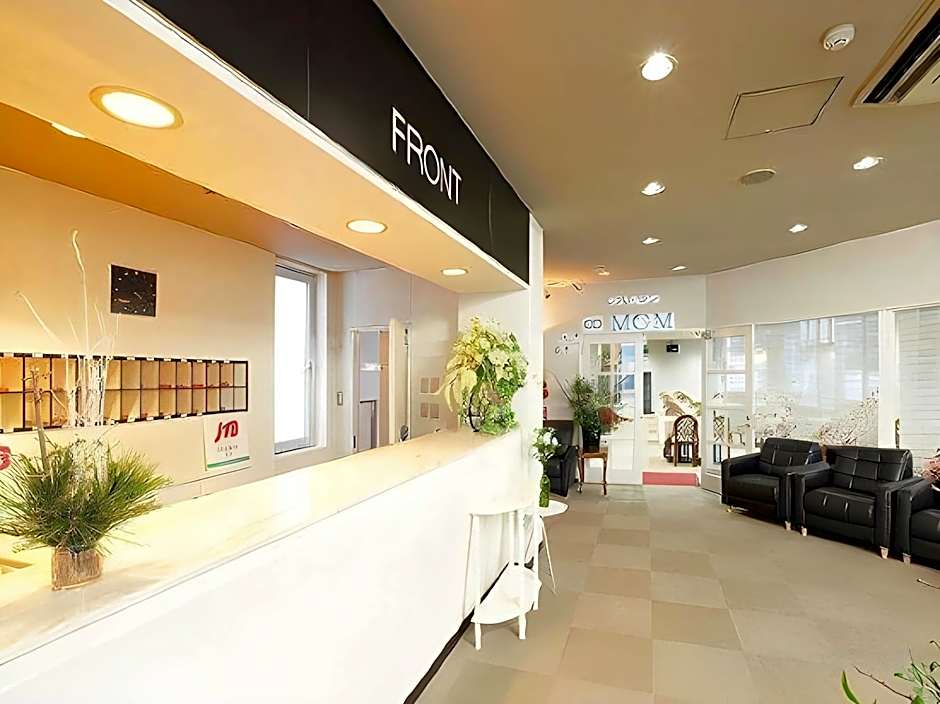 Hotel Justice - Ski IN Ski OUT - Private bathroom, next to the ski lift station