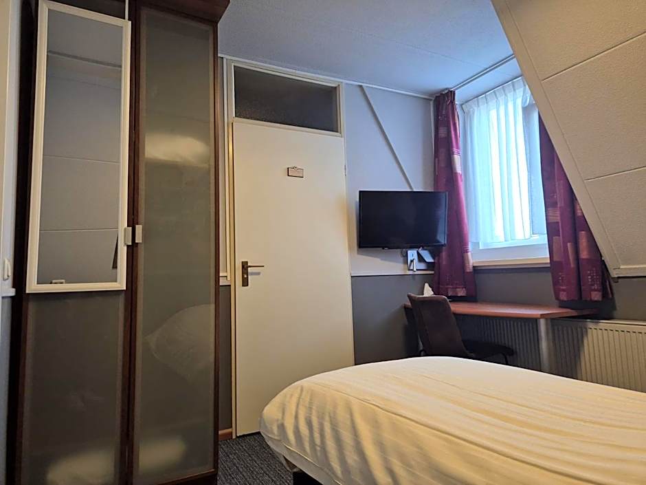 Hotel,cafe,biljart POT