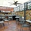 Hostal House