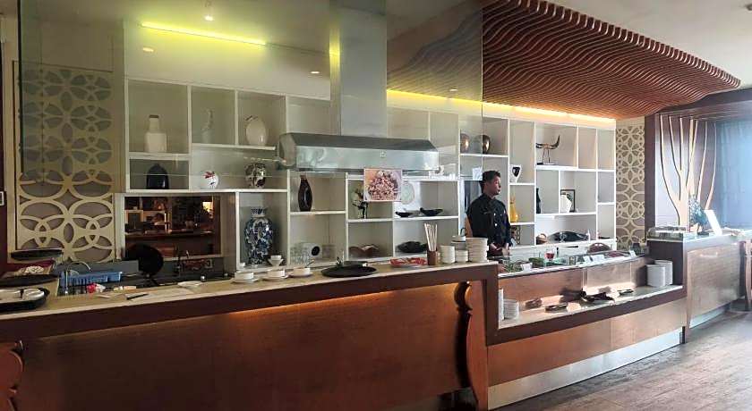 Crown Vista Batam Hotel