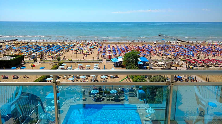 Hotel La Brezza frontemare