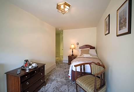 Standard Single Room with Shower