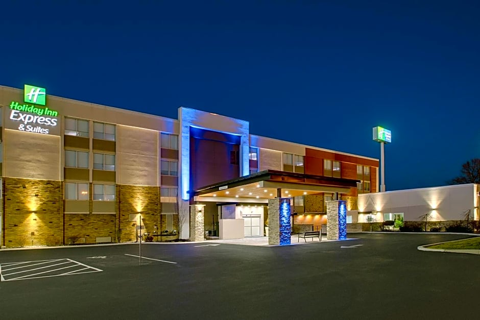 Holiday Inn Express & Suites WAPAKONETA