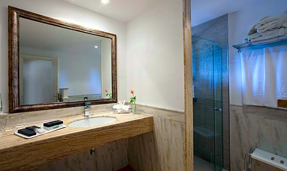 Lago Garden Apart-Suites & Spa Hotel