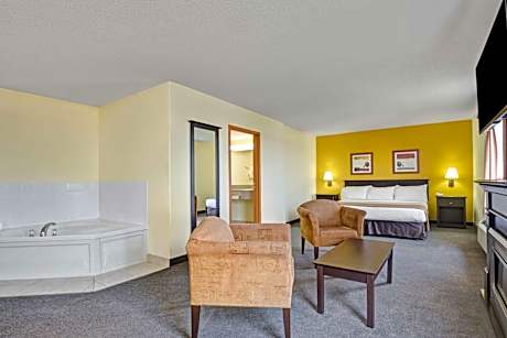 King Suite - Non-Smoking