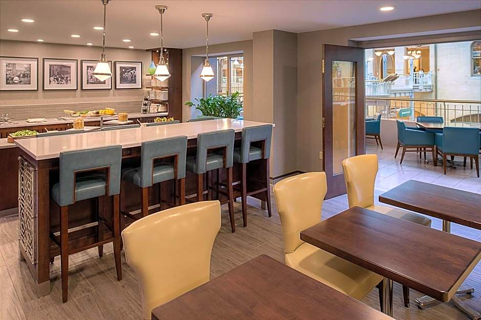 St Louis Union Station Hotel Curio Collection by Hilton