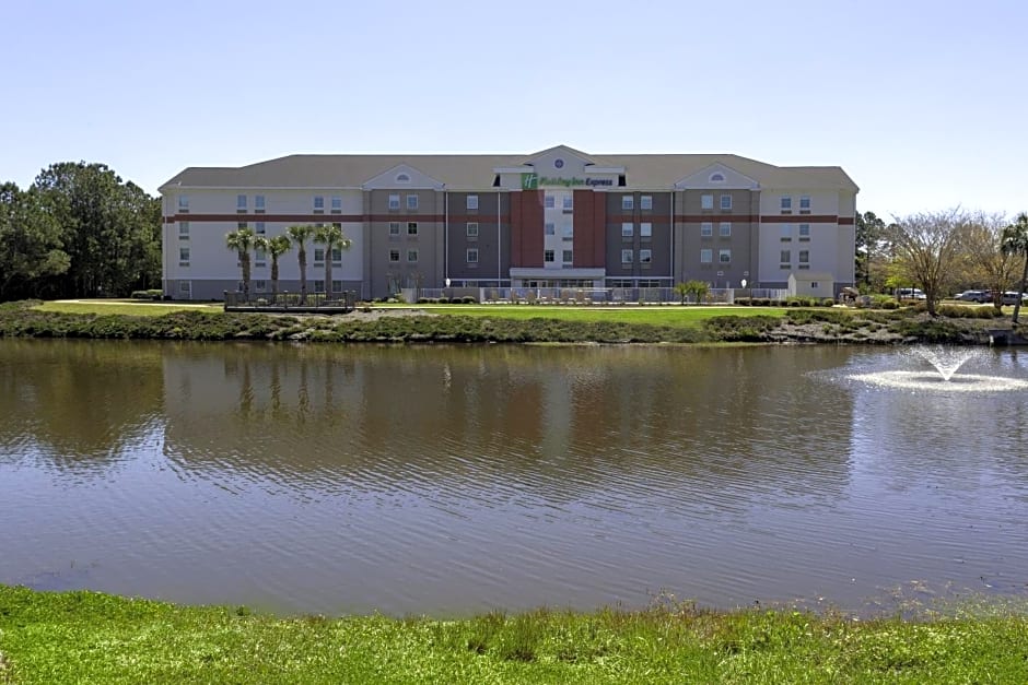 Holiday Inn Express Myrtle Beach-Broadway at the Beach, an IHG Hotel