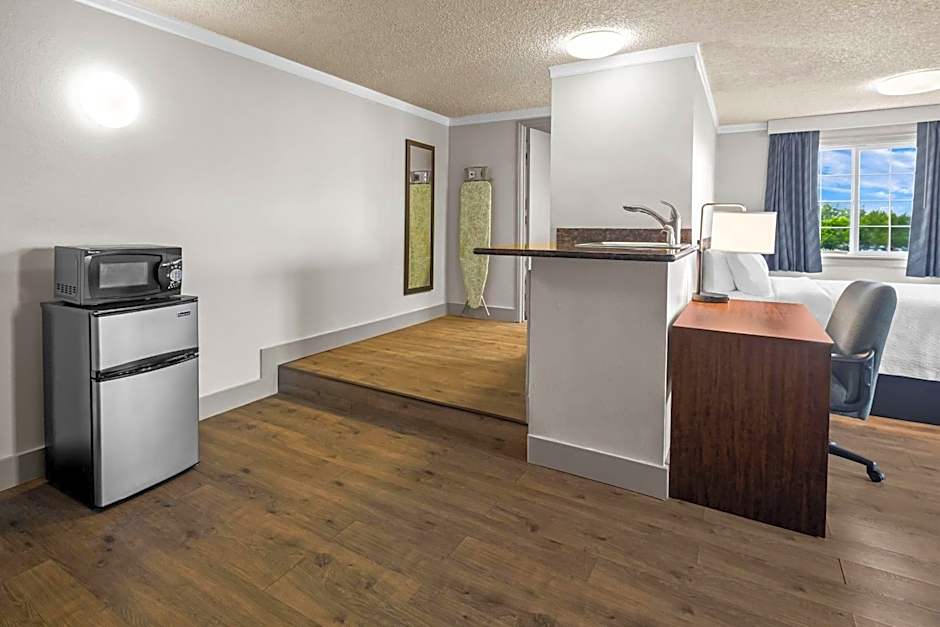Days Inn by Wyndham Mt. Vernon