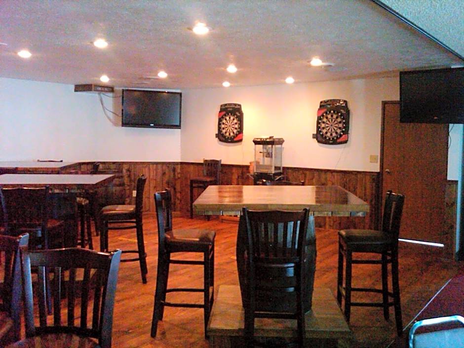 Boarders Inn & Suites by Cobblestone Hotels - Munising