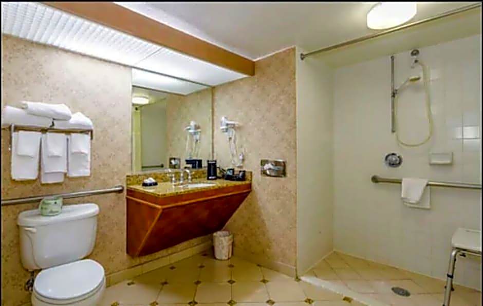 Reno Suites