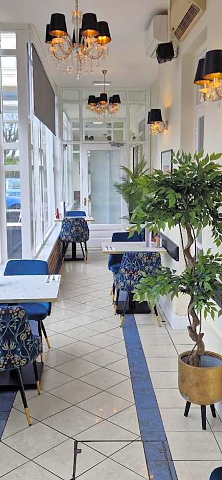 The Royal Hotel
