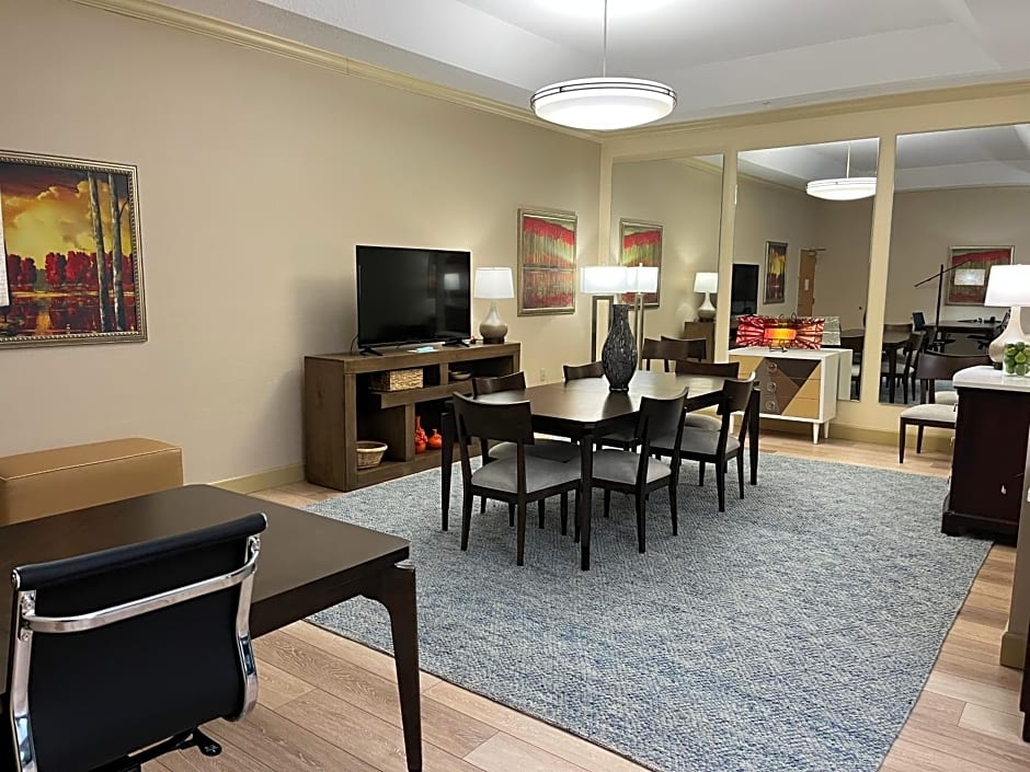 Hawthorn Extended Stay by Wyndham West Palm Beach