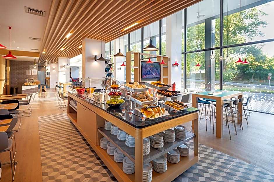 Holiday Inn Express Porto Exponor By IHG