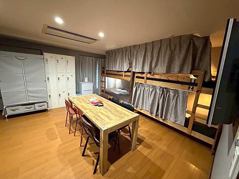 Tokyo House INN