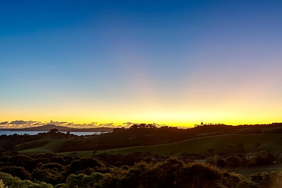 Cable Bay Views