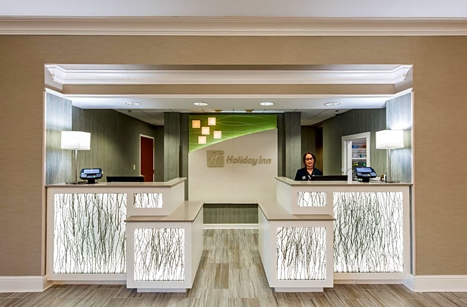 Holiday Inn Hotel & Suites Lake City, an IHG Hotel