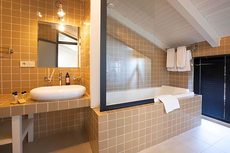 Citadel Narikala Hotel