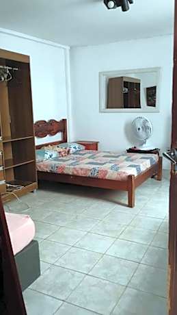 SUÍTE COMPARTILHADA em COPACABANA 2