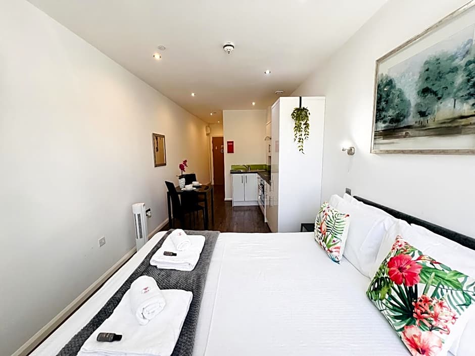 Fox House Studios, City centre Aparthotel