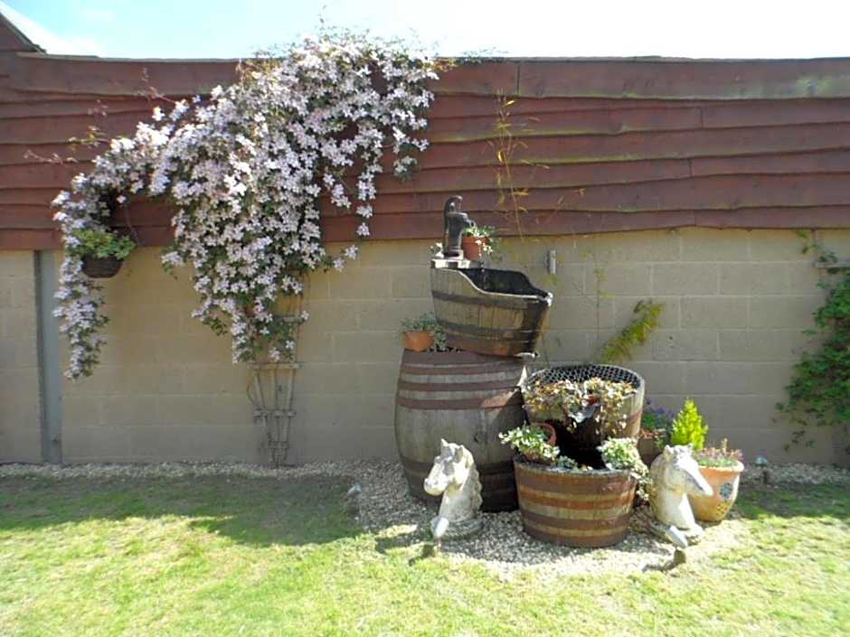 The Stables - Deer Park Farm