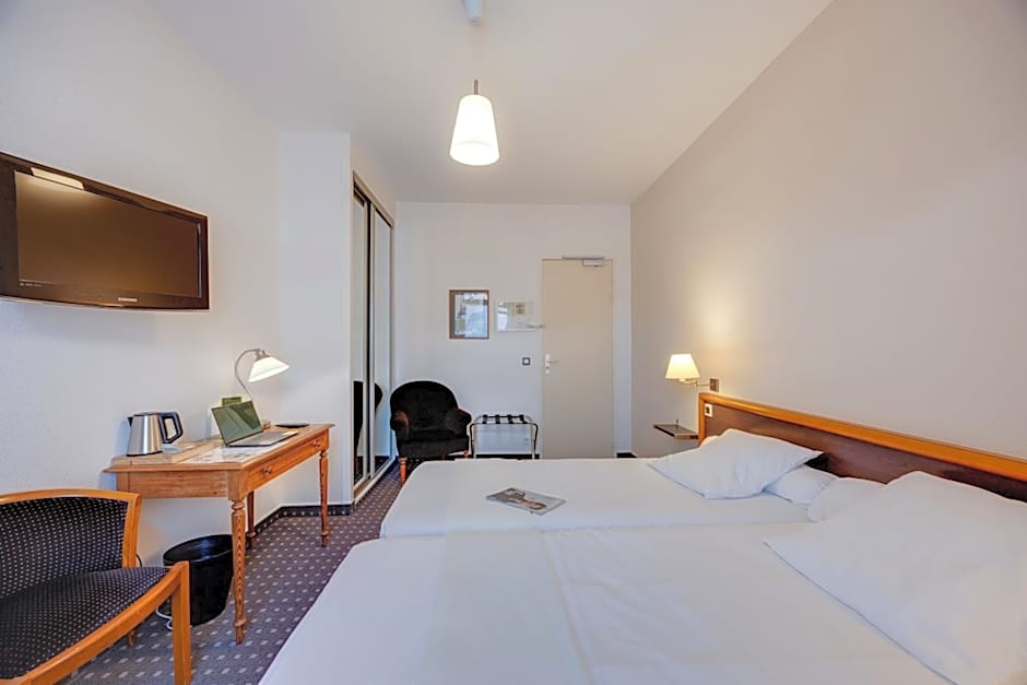 Brit Hotel Confort Bagnoles Normandie