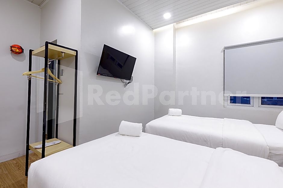 Travel Biz Hotel Medan Mitra RedDoorz