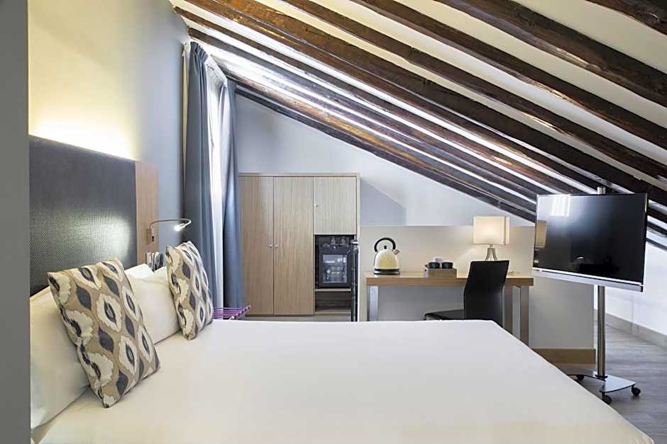 Petit Palace Plaza Del Carmen