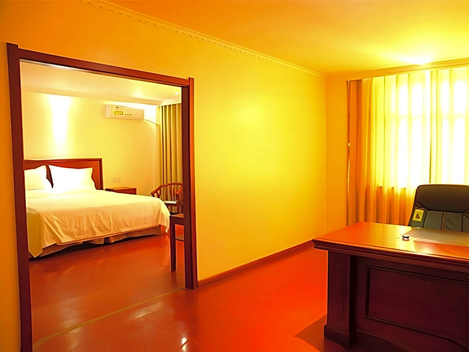 GreenTree Inn Heze Development Zone Guangzhou Road Yuehua Express Hotel