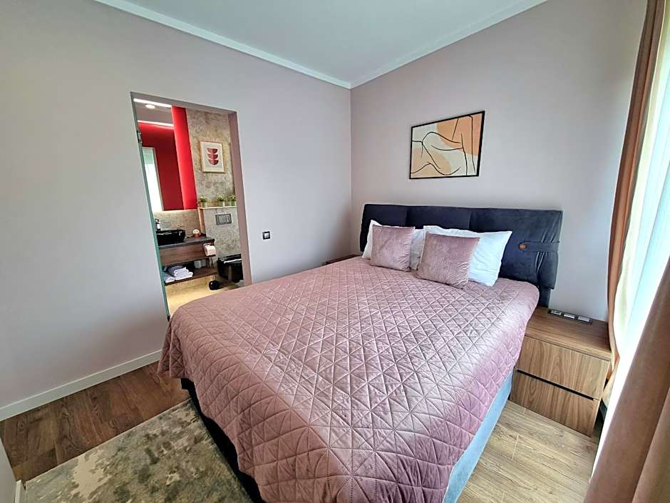 Panorama Deluxe Aparthotel