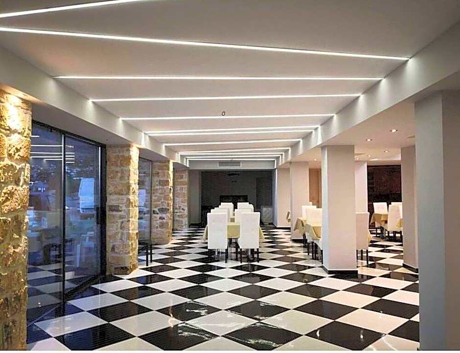 Aianteion Bay Luxury Hotel & Suites