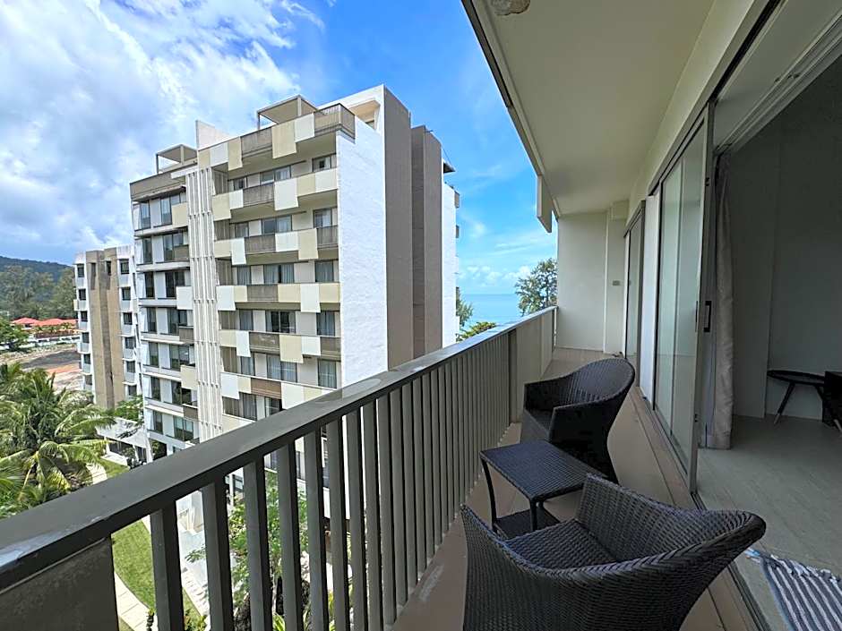 By The Sea with Side Seaview #363A