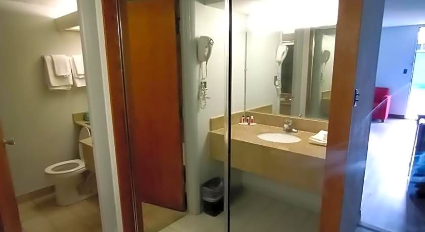 Travelodge by Wyndham Petersburg