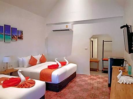 Family Room with Sea View