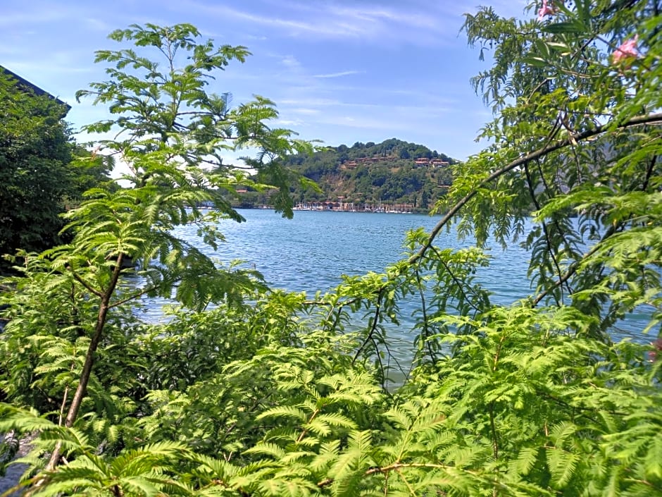 L'Oleandro sul Lago d'Iseo B&B