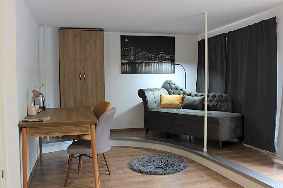 HR RoomS