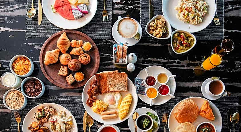 Ramada by Wyndham Bangkok Sukhumvit 11