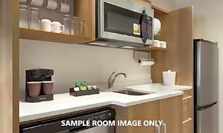 1 King Bed Studio Suite