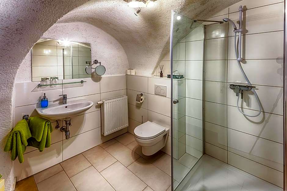 Turmhof Breitenbrunn