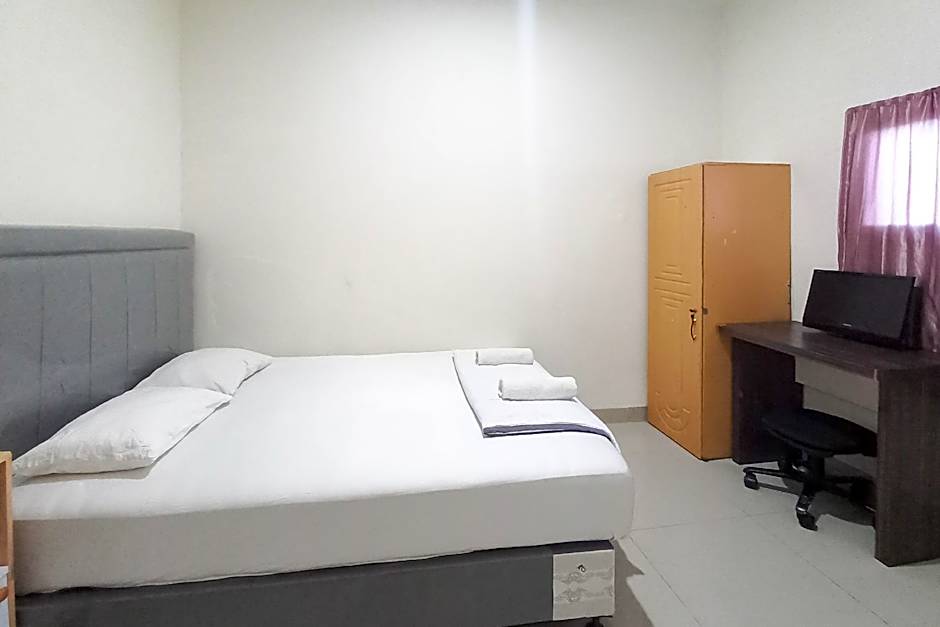 D Cost 19 Syariah Mitra RedDoorz