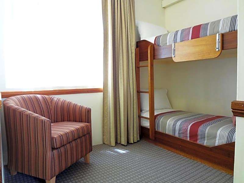 Three Explorers Motel
