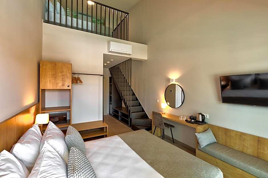 White Olive Premium Laganas