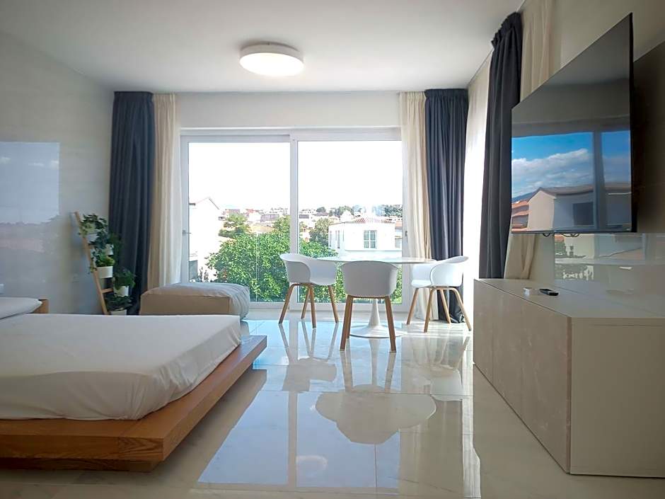 Smart Luxury Suites & Apartments